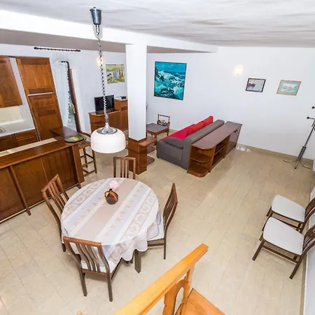 House Romanca 2 *