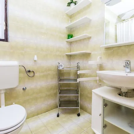 House Oleander Nyaraló