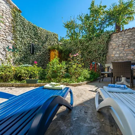 Nyaraló House Oleander *