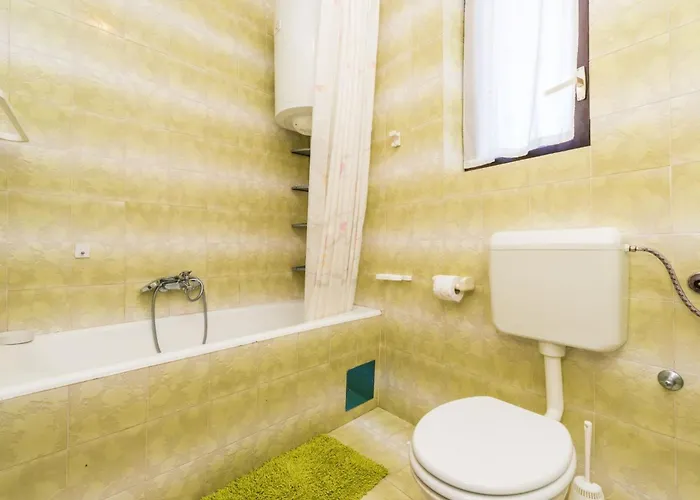 بيت للعطل House Oleander Sukošan