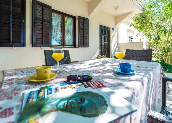 بيت للعطل House Oleander *